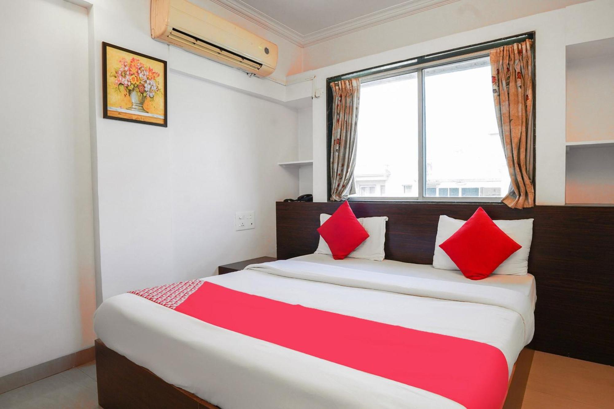Hotel O The Royal Samrat ปูเน่ ภายนอก รูปภาพ