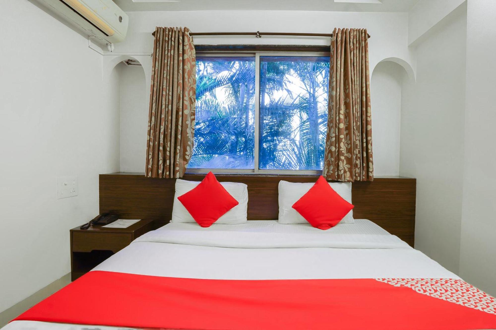 Hotel O The Royal Samrat ปูเน่ ภายนอก รูปภาพ