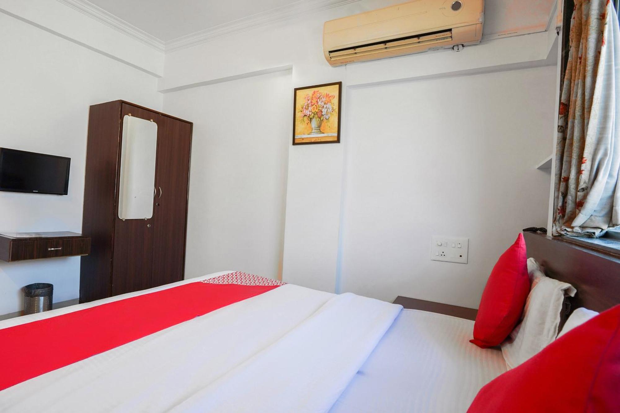 Hotel O The Royal Samrat ปูเน่ ภายนอก รูปภาพ